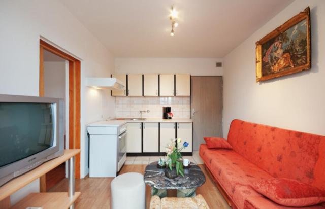 Adrian Apartments/ Jozo Martinovic 穆泰尔岛 外观 照片